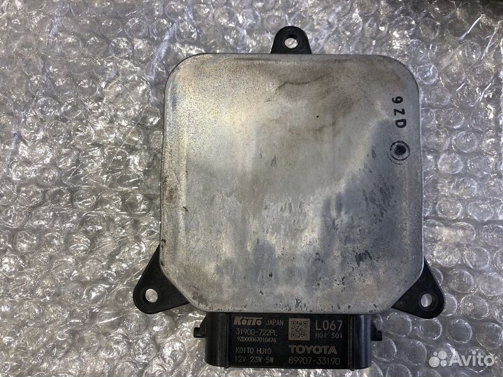 Блок фары Toyota