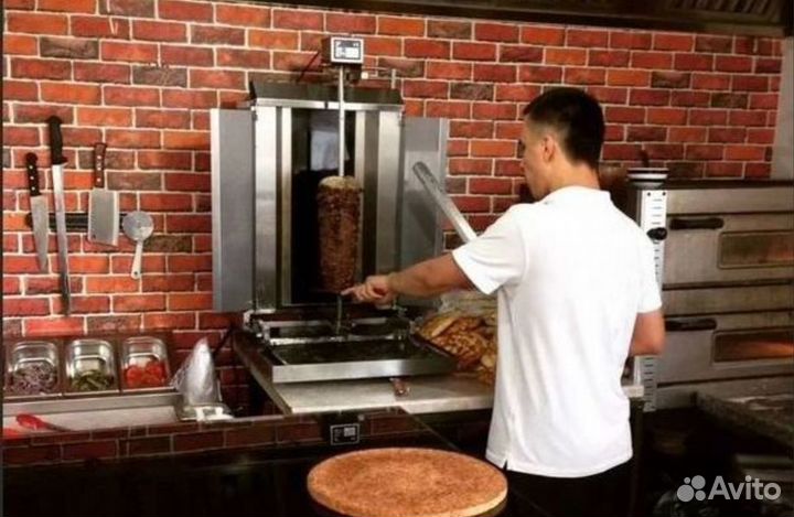 Шаверма в пешей доступности от метро / Доход 110 т