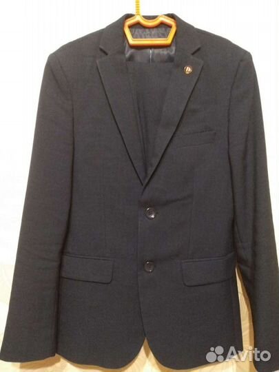 Костюм школьный