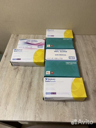 Перчатки виниловые