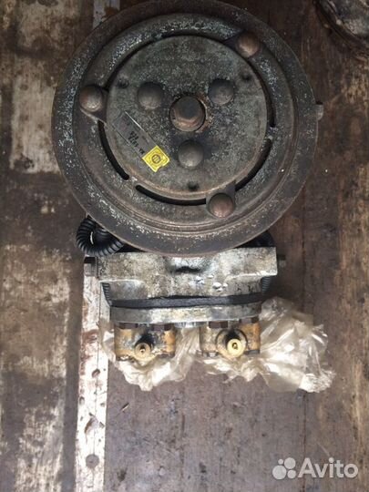 Рефкомпрессор рефрижератора AL330C2-L