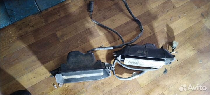 Продам надфарники на ниву