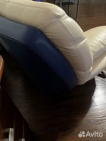 Кресло кожаное