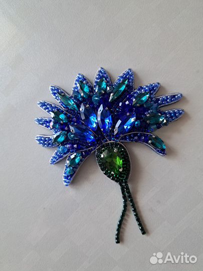 Брошь ручной работы