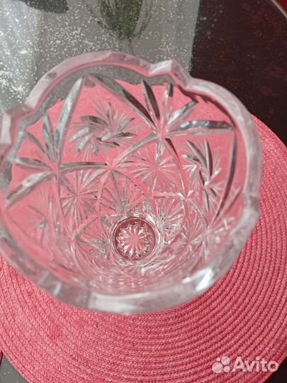 Ваза хрустальная