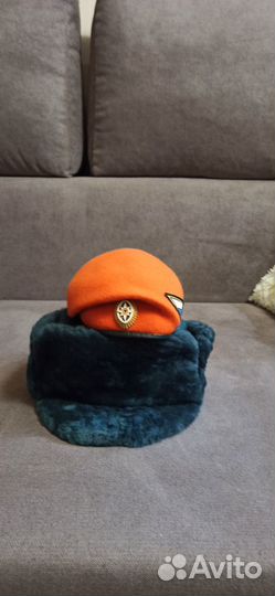 Шапка зимняя, и берёт М Ч С России