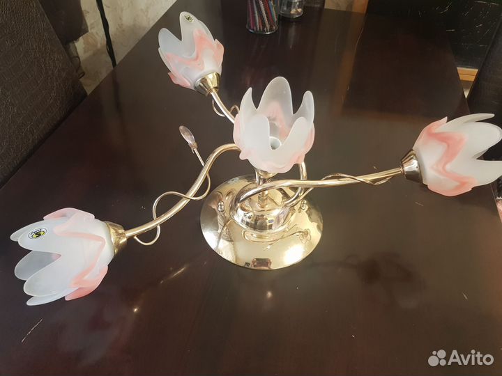 Люстра потолочная бу