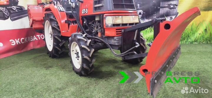 Передненавесной поворотный отвал