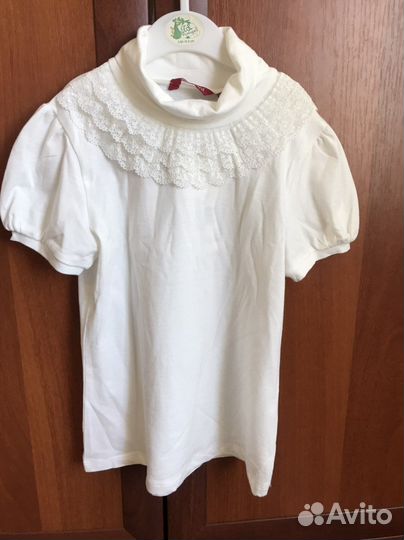 Блузка для девочки 128- 3 штуки разные