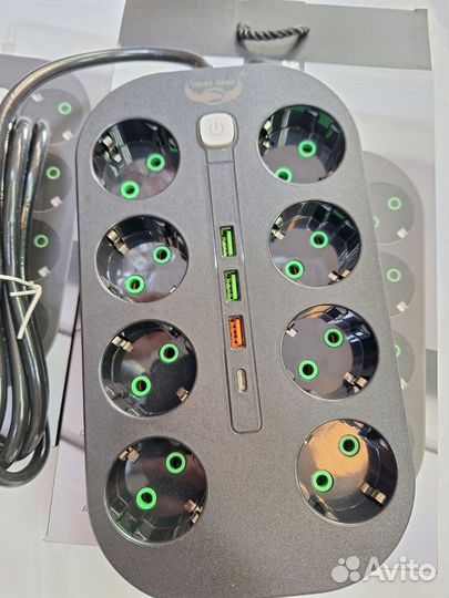 Сетевой фильтр-удлинитель 8 розеток 4 USB