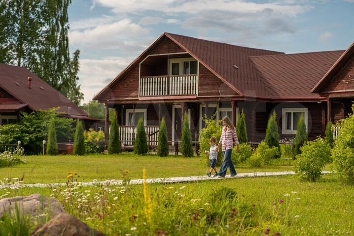 Гостиница, 1350 м²