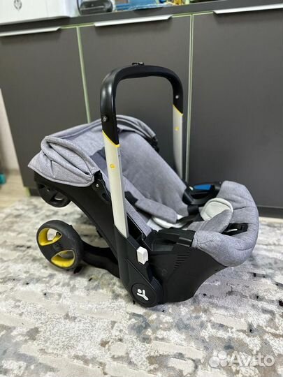 Продам коляску-автолюлька