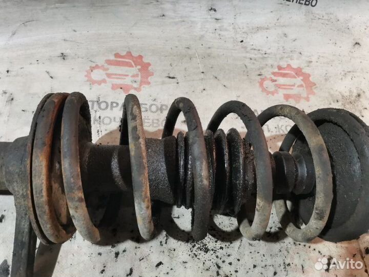 Стойка подвески передняя правая Лада 2110 21114