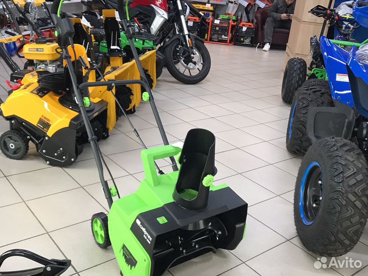 Снегоуборщик электрический эсб-2000 Сибртех