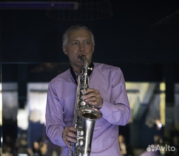 Преподаватель саксофона