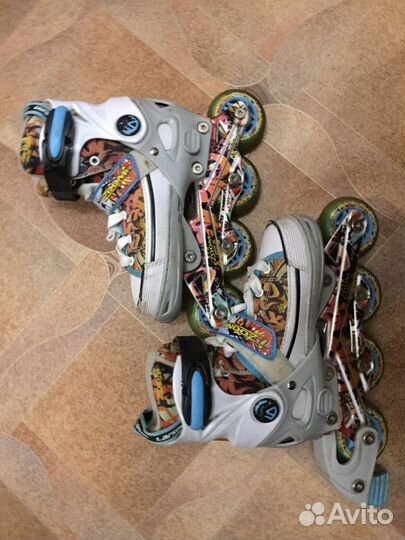 Роликовые коньки