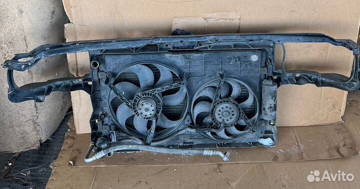 Панель передняя (телевизор) Volkswagen Golf 4