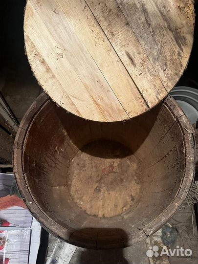 Деревянная бочка