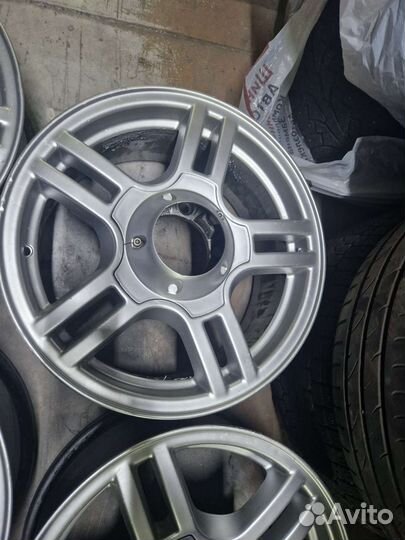 Литые диски УАЗ, Нива 5*139.7 в отличном сост