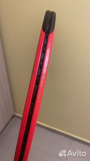 Теннисная ракетка