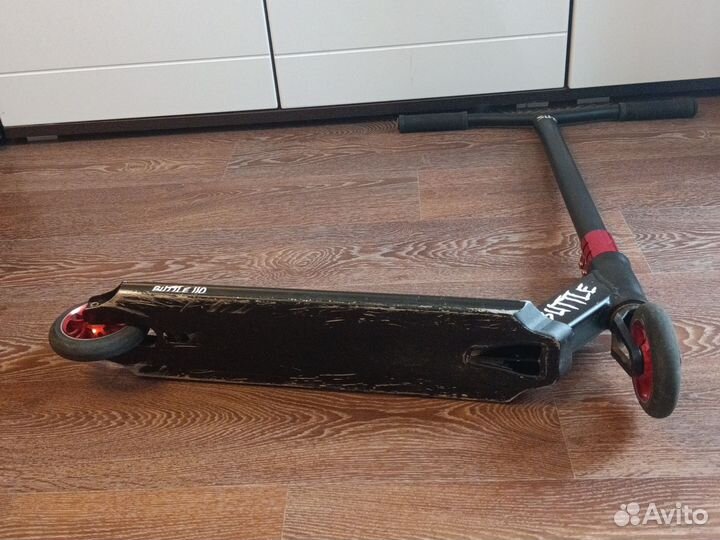 Трюковой самокат Sub Buttle 110