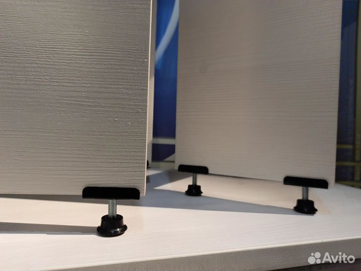 Стойки для акустики