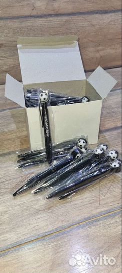 Шариковые ручки 