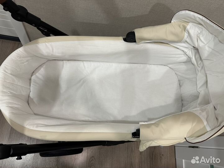 Коляска детская универсальная 2в1 и автолюлька