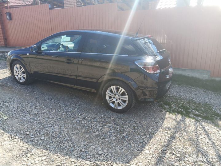 Opel Astra GTC 1.6 МТ, 2008, 200 000 км
