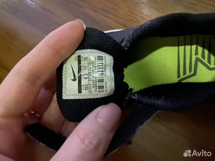 Кроссовки nike для мальчика кепка в подарок