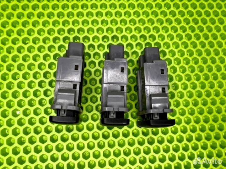 Кнопка 2nd strt Toyota Land Cruiser Prado 120 2008