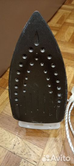 Утюг бу Scarlett 2200w