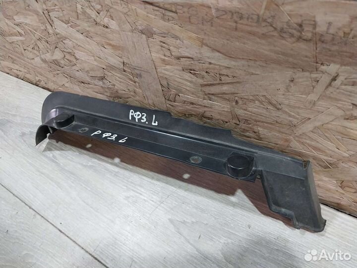 Накладка пыльник левого крыла Renault Fluence