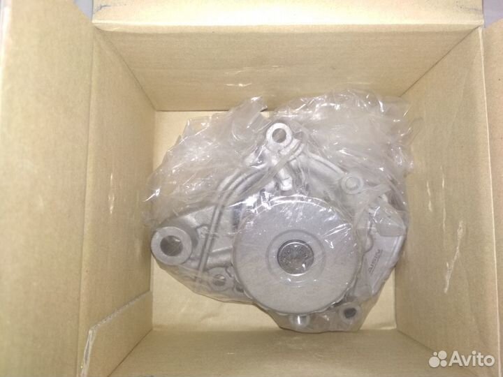Водяной насос помпа honda Civic, Stream,FR-V