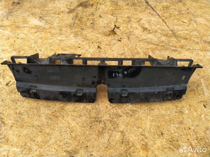 Кронштейн заднего бампера BMW E70