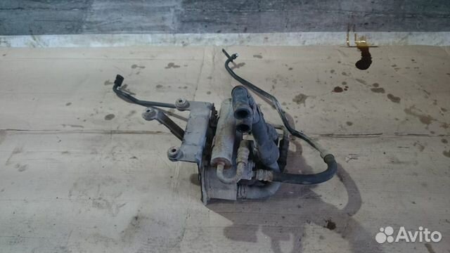 Масляный радиатор АКПП в сборе Audi A8 D3