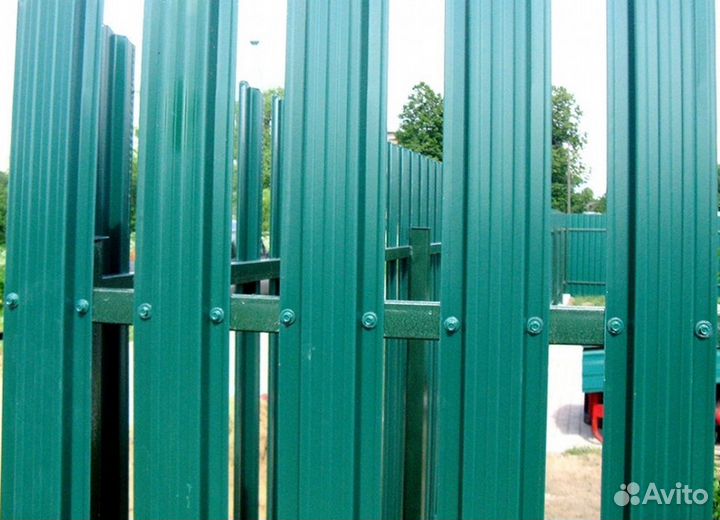 Штакетник металлический