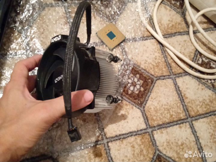 Процессор Ryzen 7 1700 + кулер