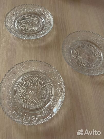 Набор посуды новый блюдца