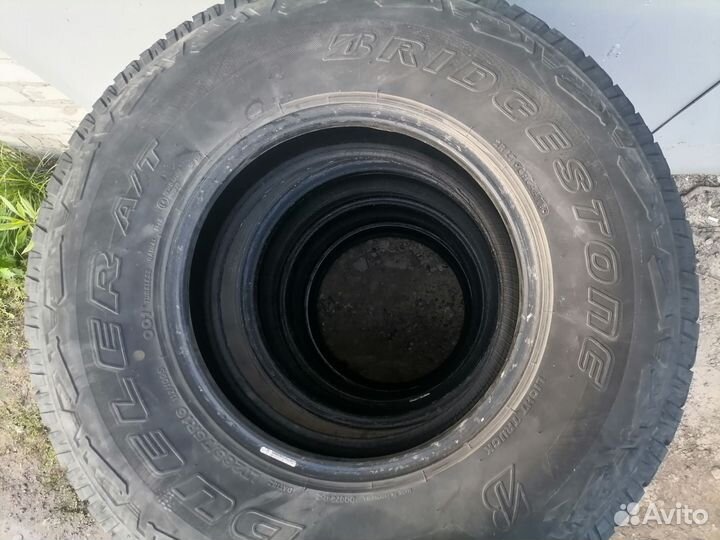 Bridgestone Dueler A/T 001 265/75 R16
