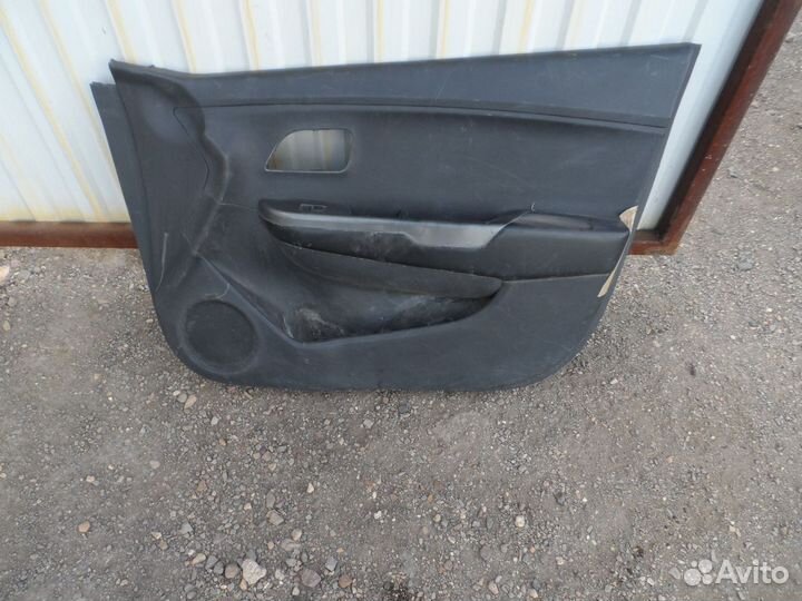 Карта двери передней правой Kia Rio III