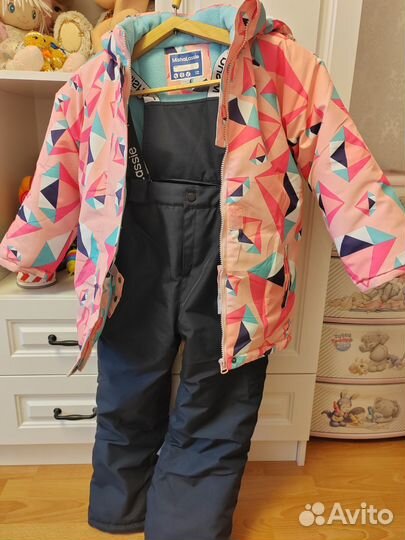 Зимний комбинезон для девочки