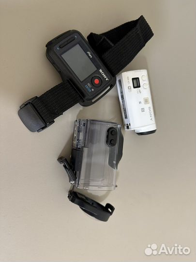 Экшен камера sony HDR-AZ1
