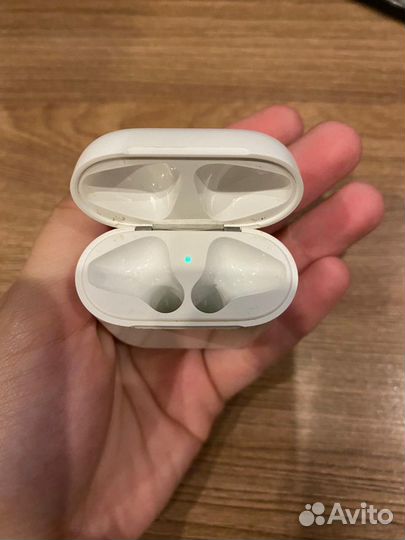 Наушники airpods с кейсом