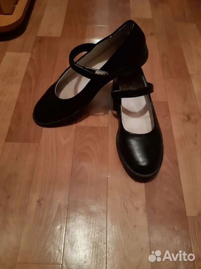 Туфли для девочки