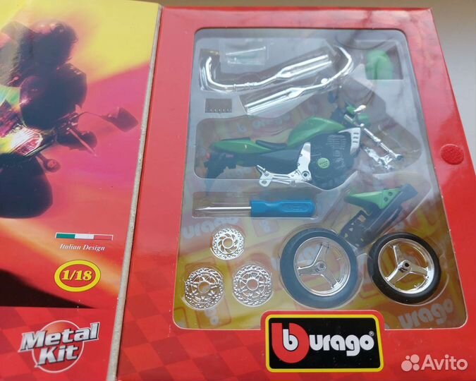 Сборная модель мотоцикла Kawasaki Z1000 1:18