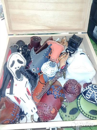 Кожаный брелок - шляпа стимпанк. Натуральная кожа