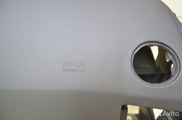 Торпедо панель приборов SsangYong Kyron