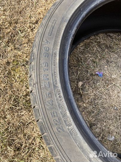 Kumho Ecsta PS71 225/45 R19 96ZR