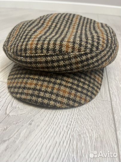 Женская кепка